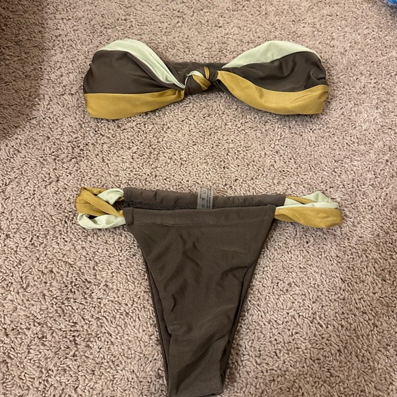 Bikini bundle!! - Picture 2 of 4